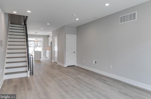 1719 27 St, Philadelphia PA 19121-2824 exterior