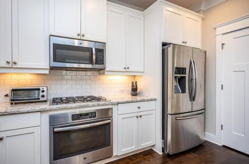 1705 Whitfield Parc Cir, Smyrna GA 30080-2204 exterior