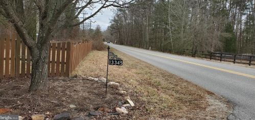 13345 Post Oak Rd, Spotsylvania VA  22551-5439 exterior