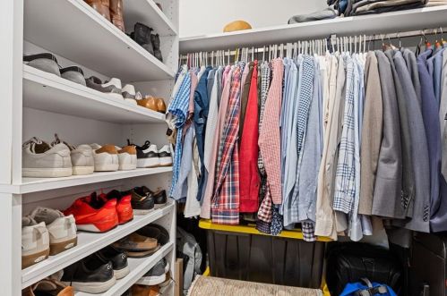 1061 Pinehurst Dr, Smyrna GA  30080-4356 exterior