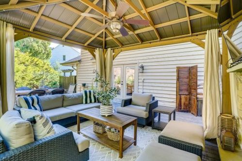 290 Halah Cir, Atlanta GA  30328-5241 exterior