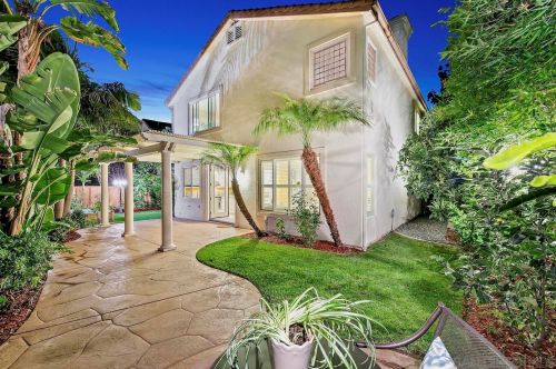 5777 Mosswood Cv, San Diego, CA 92130-4874