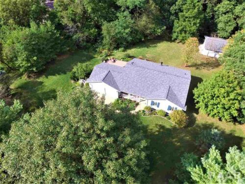 22810 Veterans Rd, Mayfair, IL 61550-9551