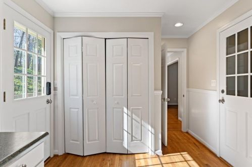 325 Hunters Gln Ct, Atlanta GA  30328-1710 exterior