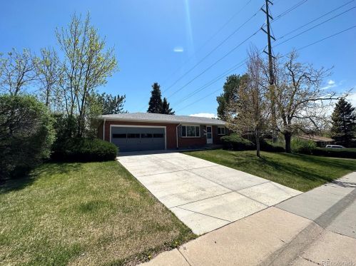 8196 Lehigh Ave, Denver CO  80237-1533 exterior