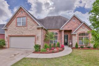 6167 Persimmon St, Fayetteville, AR 72704-7052