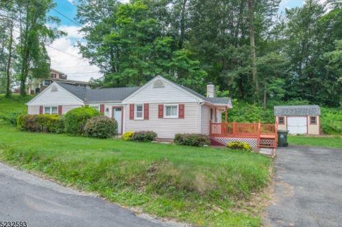 22 Flanders Netcong Rd, Roxbury Township, NJ 07836-9721