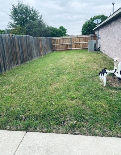 4600 Fox Meadows Ln, Midlothian TX  76063-6741 exterior