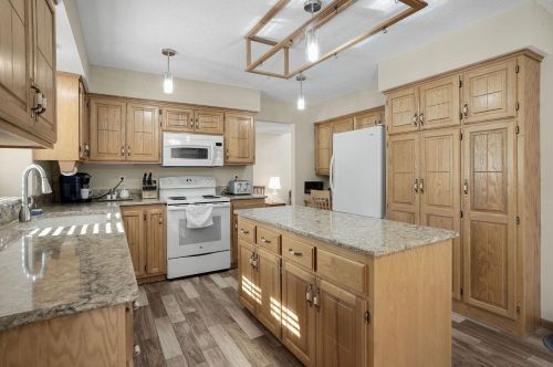 13176 Heritage Way, Saint Paul MN  55124-9465 exterior