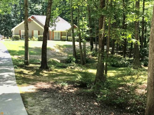 37 Hardwood Ct, Newnan, GA 30265-1922