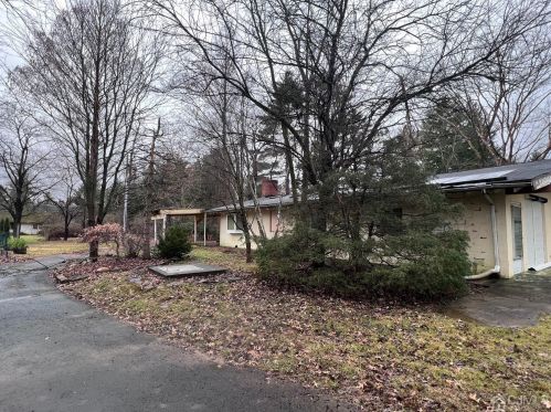 34 Sandor Dr, Princeton, NJ 08540-9501