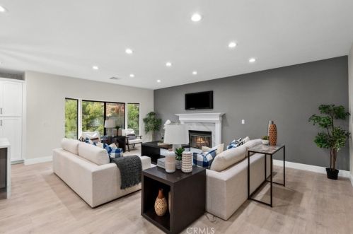 3360 Chevy Chase Dr, Glendale CA  91206-1428 exterior