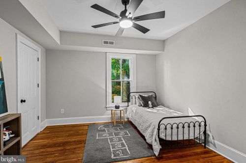 115 Washington Ave, Tavistock NJ  08033-3320 exterior