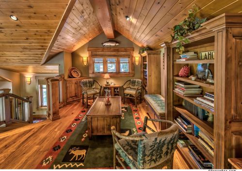 10221 Dick Barter, Truckee CA  96161-5172 exterior