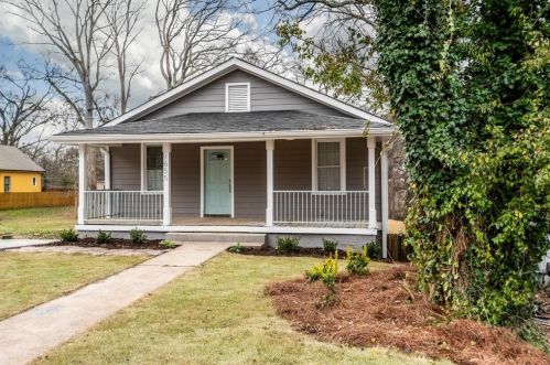 1655 Evans Dr, Atlanta GA  30310-4501 exterior