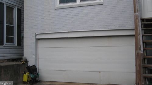 35 Lake St, Ephrata, PA 17522-2405