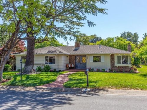 859 Carnation Ct, Los Altos, CA 94024-4618