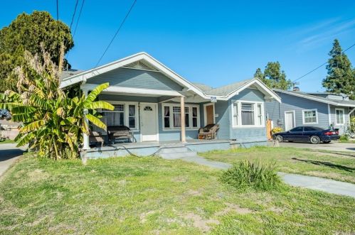 224 24th St, San Bernardino, CA 92405-3704