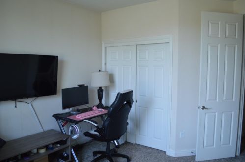 1525 Greenwich Dr, Los Banos CA  93635-6503 exterior