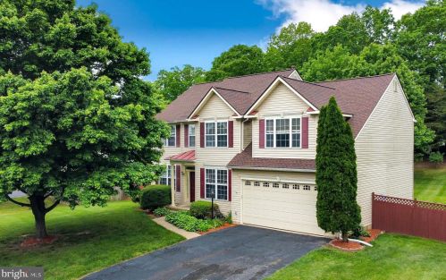 5479 Quaint Dr, Woodbridge, VA 22193-4591