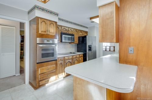 2485 Willow Ln, Denver, CO