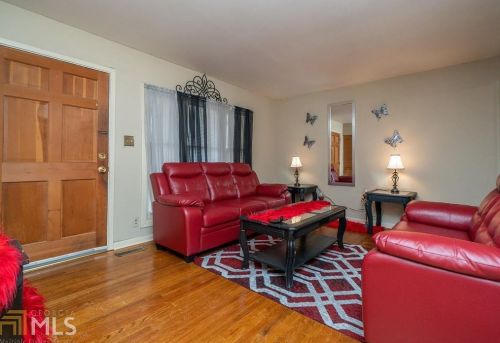 221 Delaware Ave, Warner Robins, GA 31093-2442