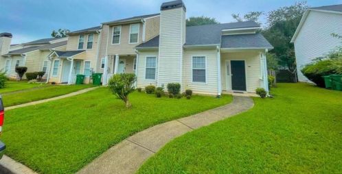 2333 Wellington Cir, Lithonia GA  30058-8963 exterior
