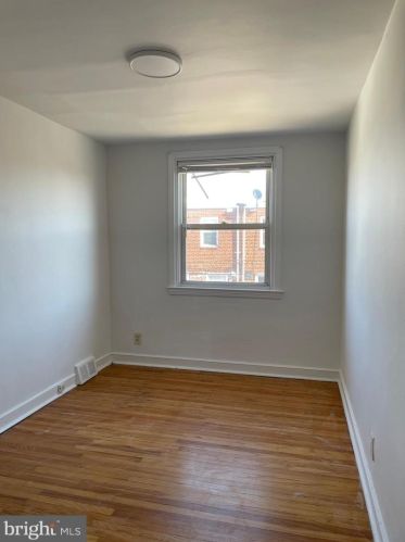 7053 Large St, Philadelphia PA 19149-1725 exterior