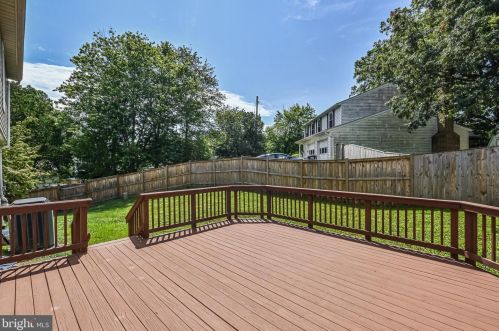 8407 Paige Glen Ave, Springfield VA  22152-3543 exterior