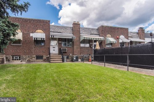 5822 Bustleton Ave, Philadelphia, PA 19149-3404
