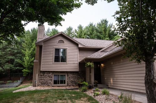 1579 Ashbury Ct, Saint Paul, MN 55122-2200