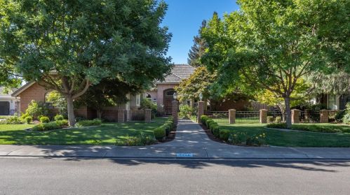 9918 Poppy Hills Dr, Valley Home, CA 95361-9616