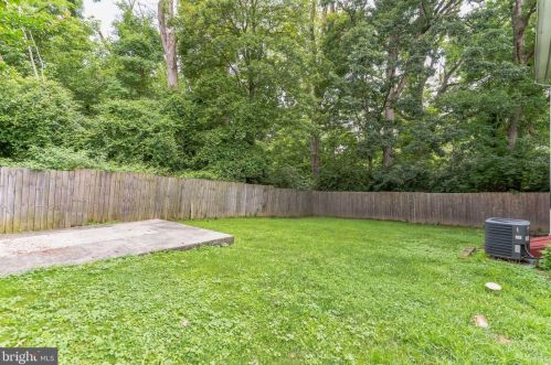 8902 Albert Stewart Ln, Silver Spring MD 20910-1949 exterior