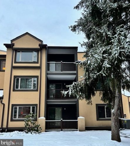 3131 Sayre Dr, Princeton NJ  08540-5849 exterior