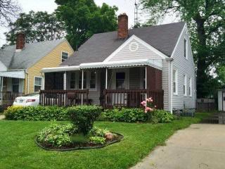 4344 Fairview Dr, Toledo OH  43612-1834 exterior