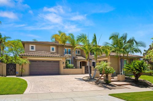 905 Aspen Glen Rd, Chula Vista CA  91914-2522 exterior