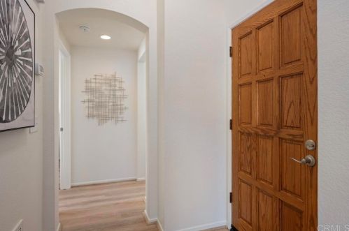 740 Breeze Hill Rd, Vista CA  92081-4301 exterior