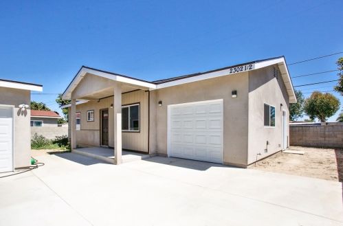 2302 La Verne Ave, Santa Ana, CA 92704-3512