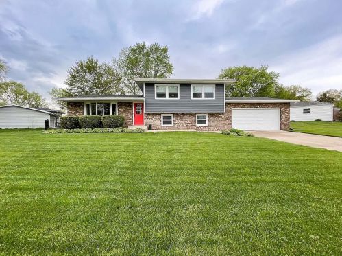 906 Hastings Ter, Valpo, IN 46383-2020