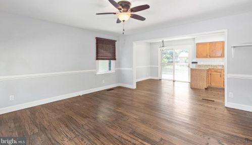 518 Forbes St, Fredericksburg, VA 22405-2004