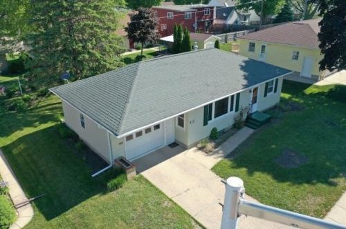917 Victoria St, Fairmont, MN 56031-4355