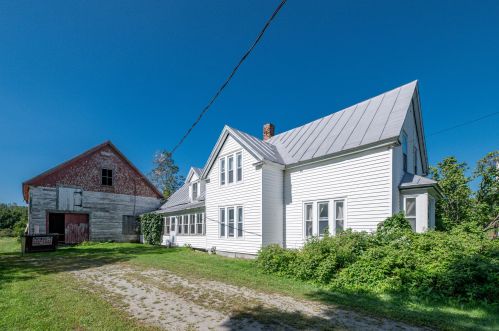 114 Upper Main St, Norridgewock, ME 04957-3903