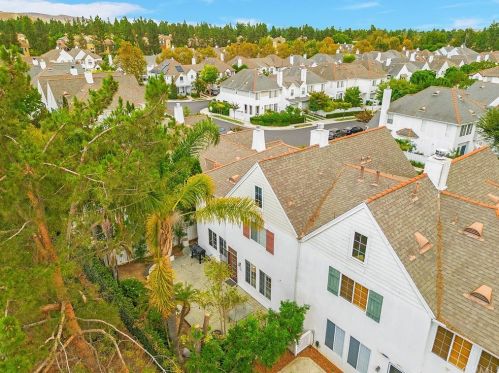 98 Winslow Ln, Irvine, CA 92620-0211