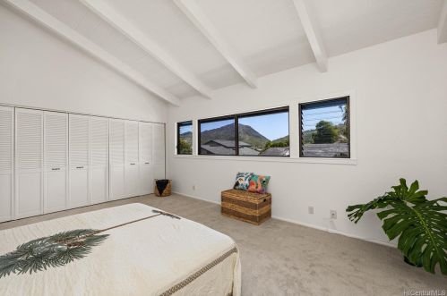 1213 Kaeleku St, Honolulu HI  96825-3005 exterior