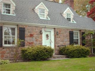 3 Marvin St, Norwalk CT  06855-2002 exterior