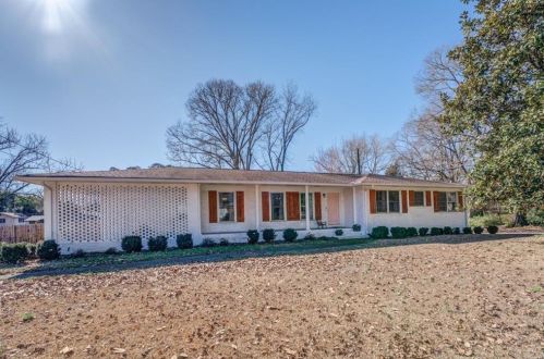 5114 Conyers St, Porterdale, GA 30014-3295