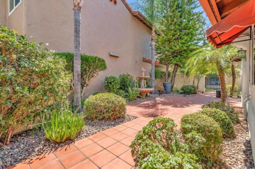 606 Gardenia Gln, Escondido, CA 92025-7901
