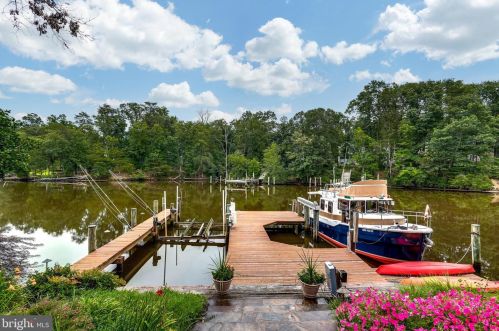 183 Topeg Dr, Severna Park, MD 21146-2026