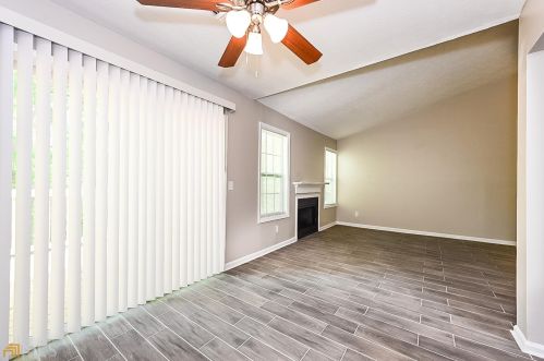 3244 Blackfoot Ln, Rex GA  30273-1066 exterior