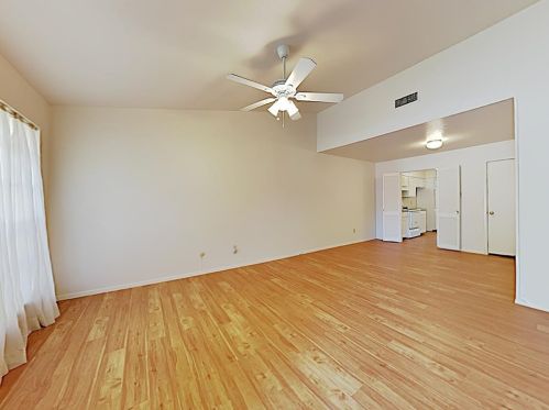 13736 Flagstone Ln, Dallas TX  75240-5823 exterior